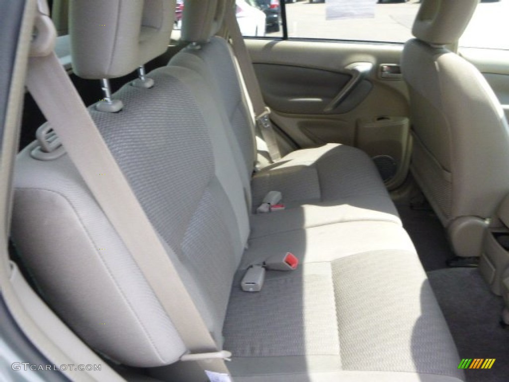 2004 RAV4 4WD - Everglade Green Metallic / Dark Charcoal photo #13