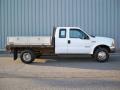 1999 Oxford White Ford F350 Super Duty SuperCab 4x4 Chassis  photo #2