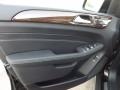 Black - ML 350 4Matic Photo No. 18