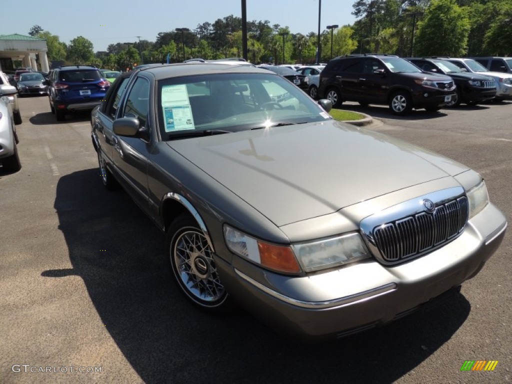 2000 Grand Marquis GS - Medium Grey Metallic / Light Graphite photo #1