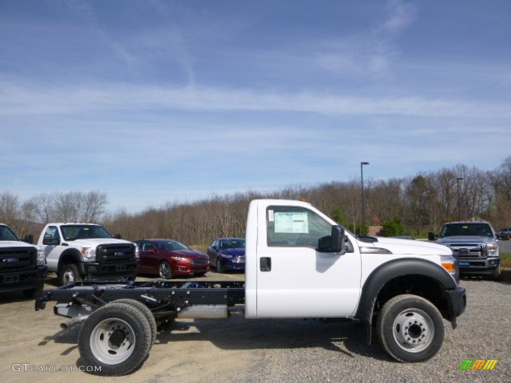 2015 F450 Super Duty XL Regular Cab Chassis - Oxford White / Steel photo #1