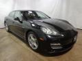 Black - Panamera V6 Photo No. 1