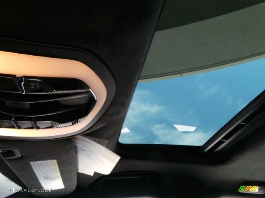 2014 Panamera GTS - Ruby Red Metallic / GTS Black Leather/Alcantara w/Carmine Red photo #16