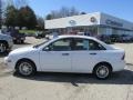 Cloud 9 White - Focus ZX4 SE Sedan Photo No. 2