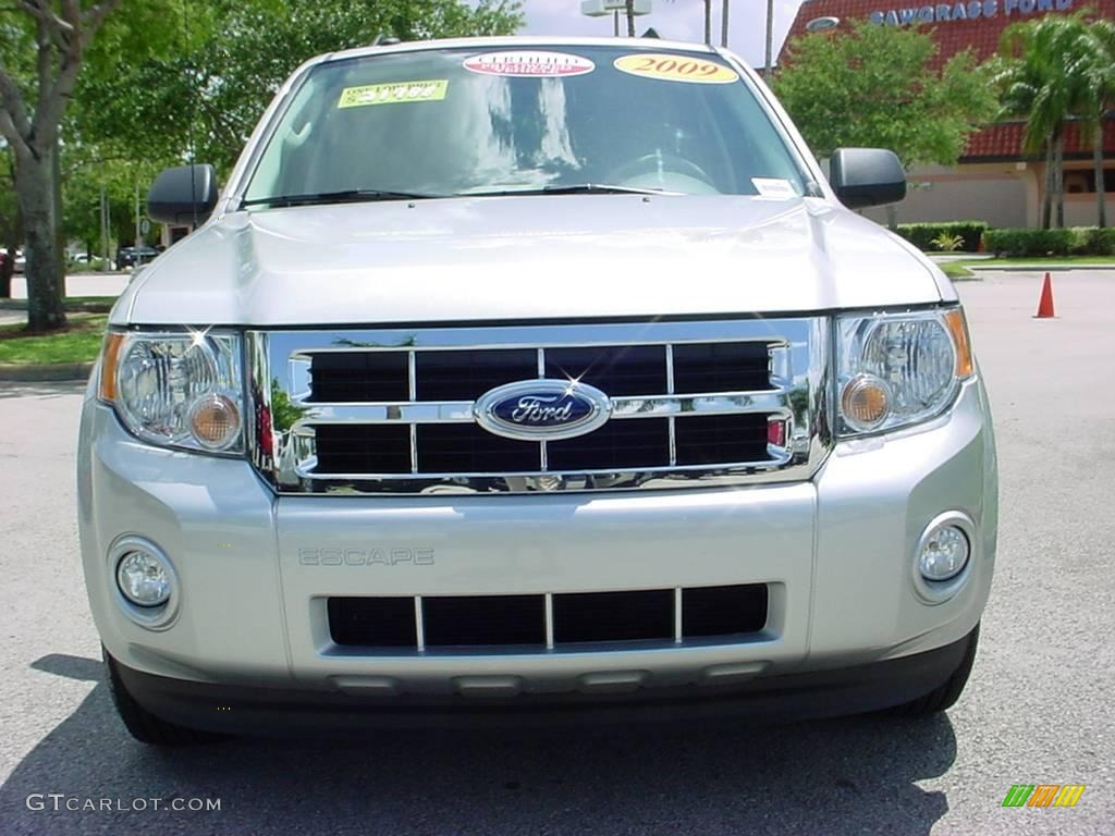 2009 Escape XLT V6 - Brilliant Silver Metallic / Stone photo #9