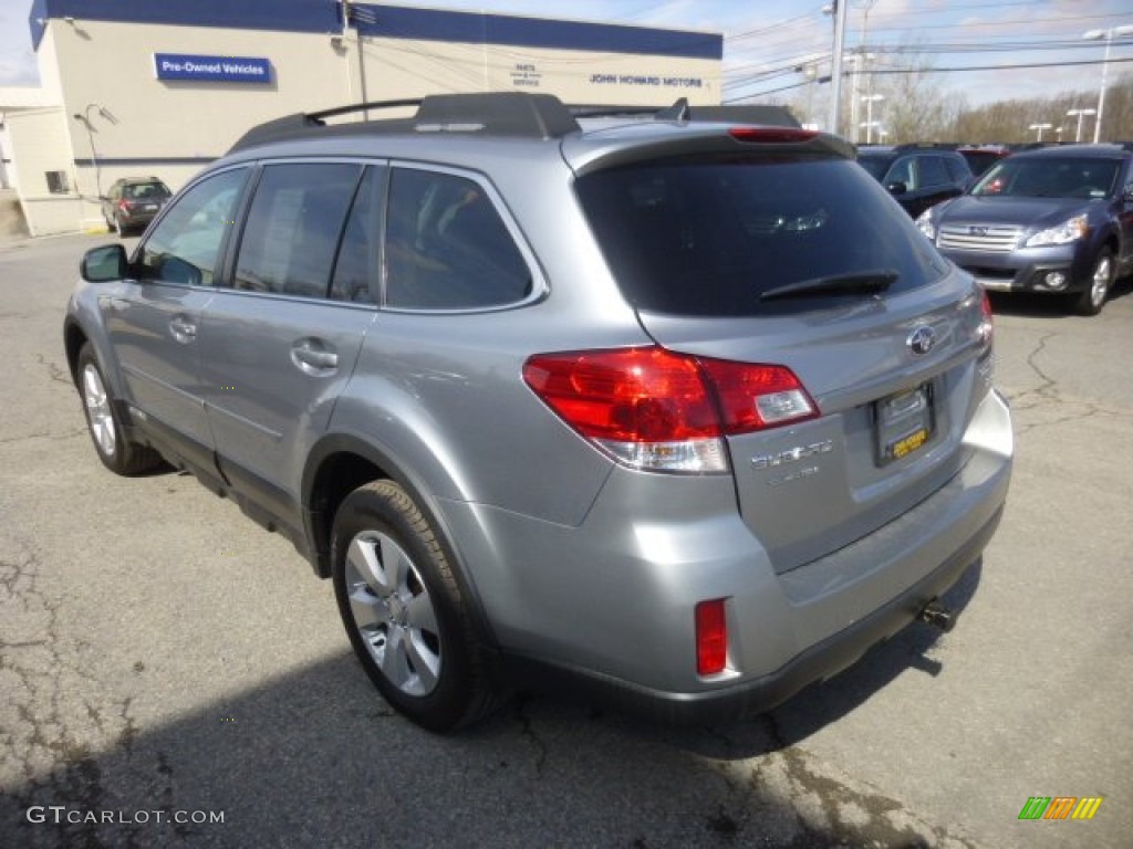 2011 Outback 3.6R Limited Wagon - Steel Silver Metallic / Off Black photo #9