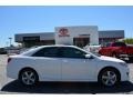 2014 Super White Toyota Camry SE  photo #2