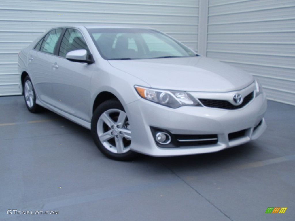 2014 Camry SE - Classic Silver Metallic / Black photo #1