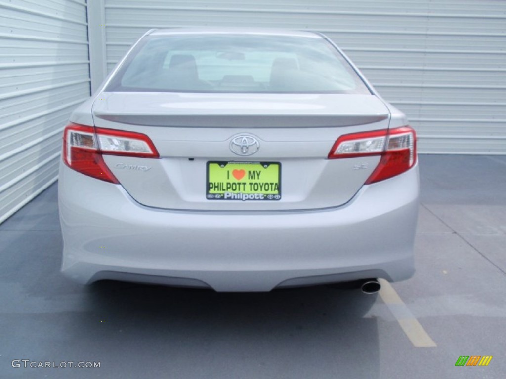 2014 Camry SE - Classic Silver Metallic / Black photo #5