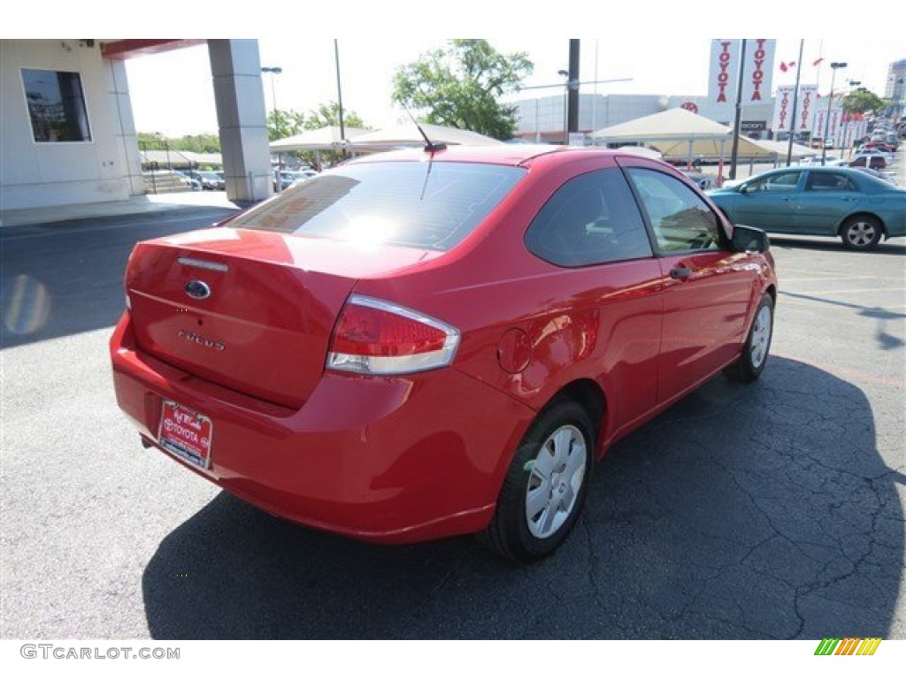 2008 Focus S Coupe - Vermillion Red / Medium Stone photo #7