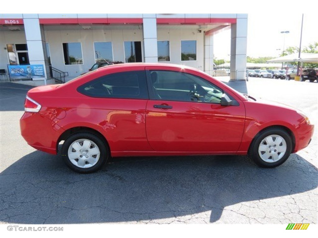 2008 Focus S Coupe - Vermillion Red / Medium Stone photo #8