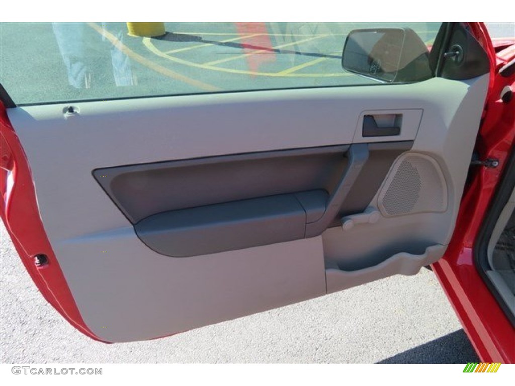 2008 Focus S Coupe - Vermillion Red / Medium Stone photo #10