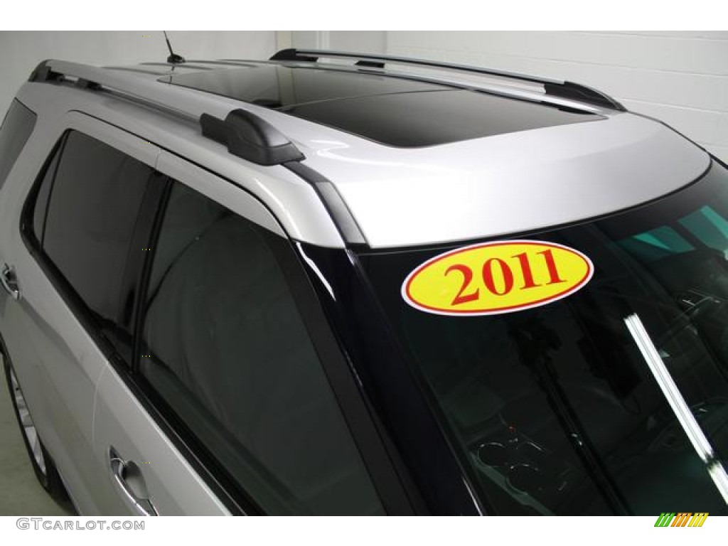 2011 Explorer XLT 4WD - Ingot Silver Metallic / Charcoal Black photo #7