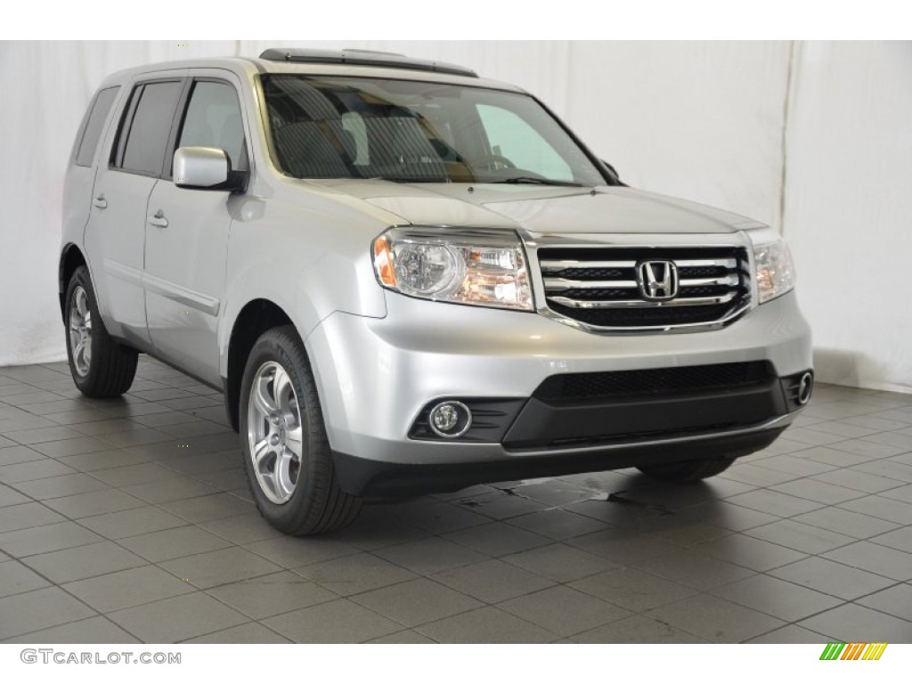 Alabaster Silver Metallic Honda Pilot