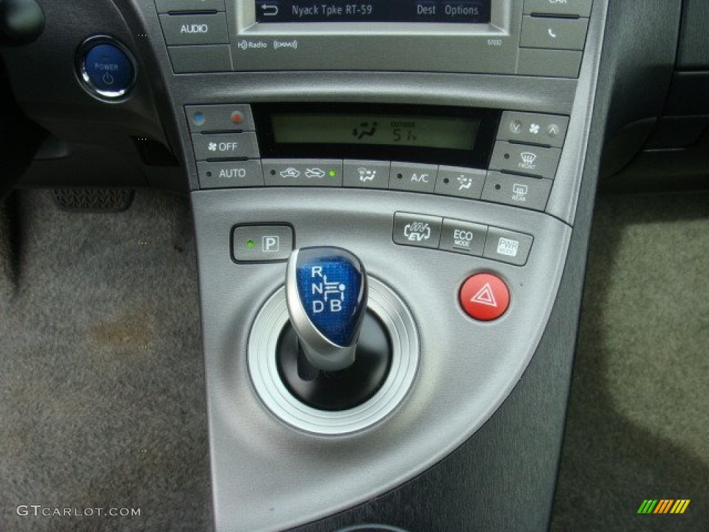 2013 Prius Plug-in Hybrid - Winter Gray Metallic / Dark Gray photo #16