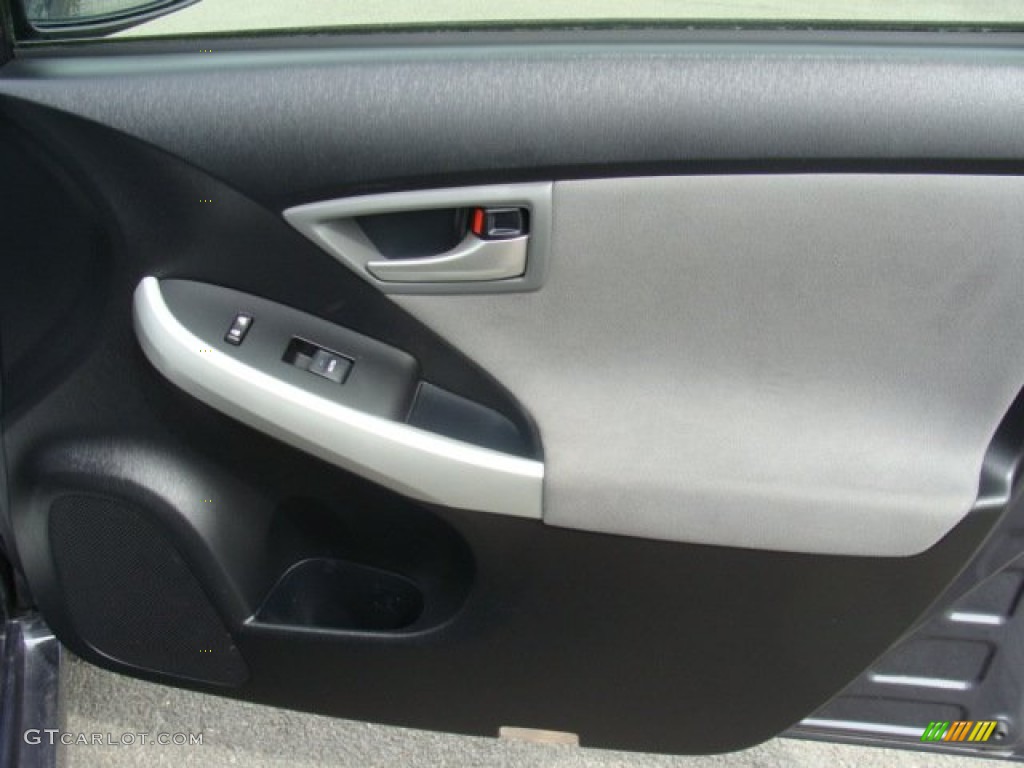 2013 Prius Plug-in Hybrid - Winter Gray Metallic / Dark Gray photo #20