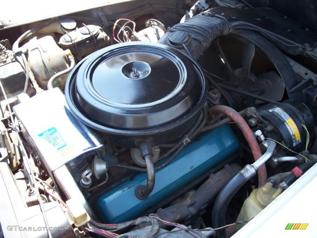 1977 Chevrolet Corvette Coupe 350 cid OHV 16-Valve V8 Engine Photo #92654326