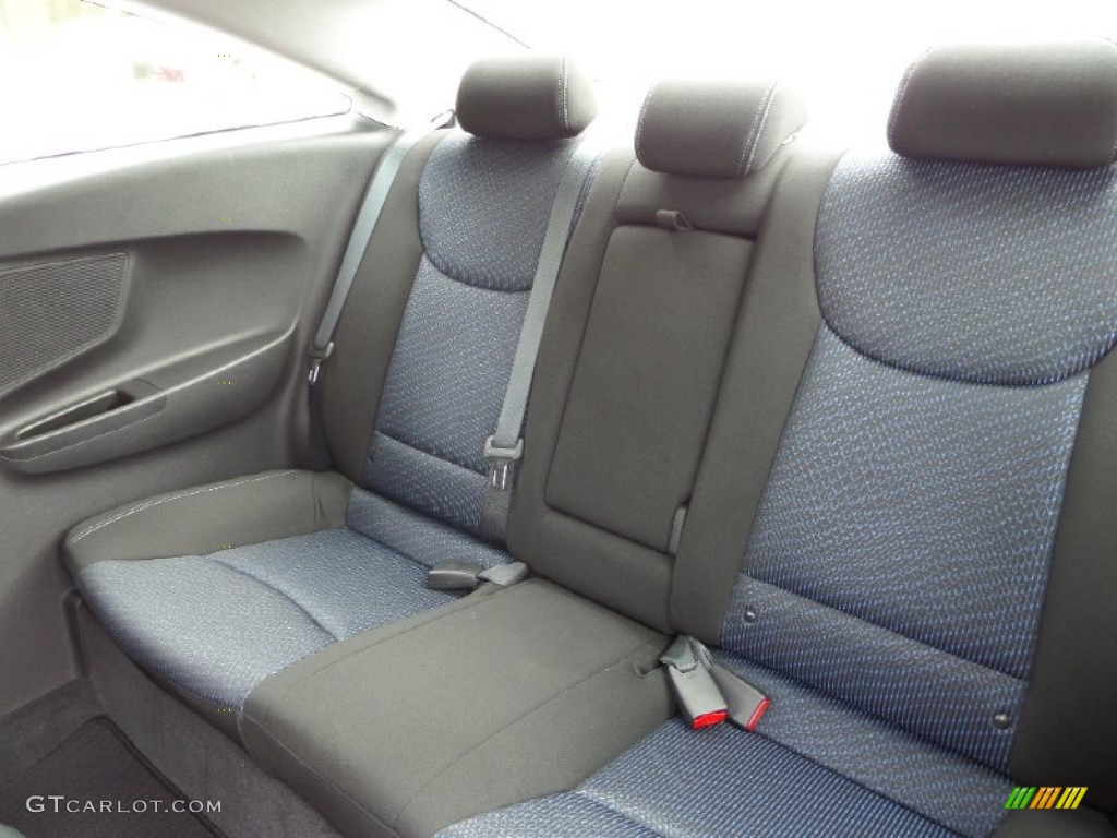 2013 Elantra Coupe GS - Silver / Black photo #12