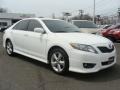 Super White - Camry SE Photo No. 3