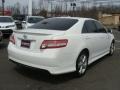 Super White - Camry SE Photo No. 4