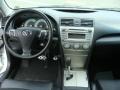 Super White - Camry SE Photo No. 12