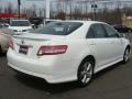 Super White - Camry SE Photo No. 4