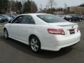 Super White - Camry SE Photo No. 6