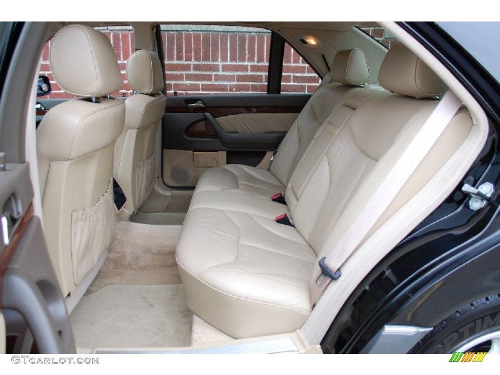 1996 Mercedes-Benz S 500 Sedan Rear Seat Photo #92661952