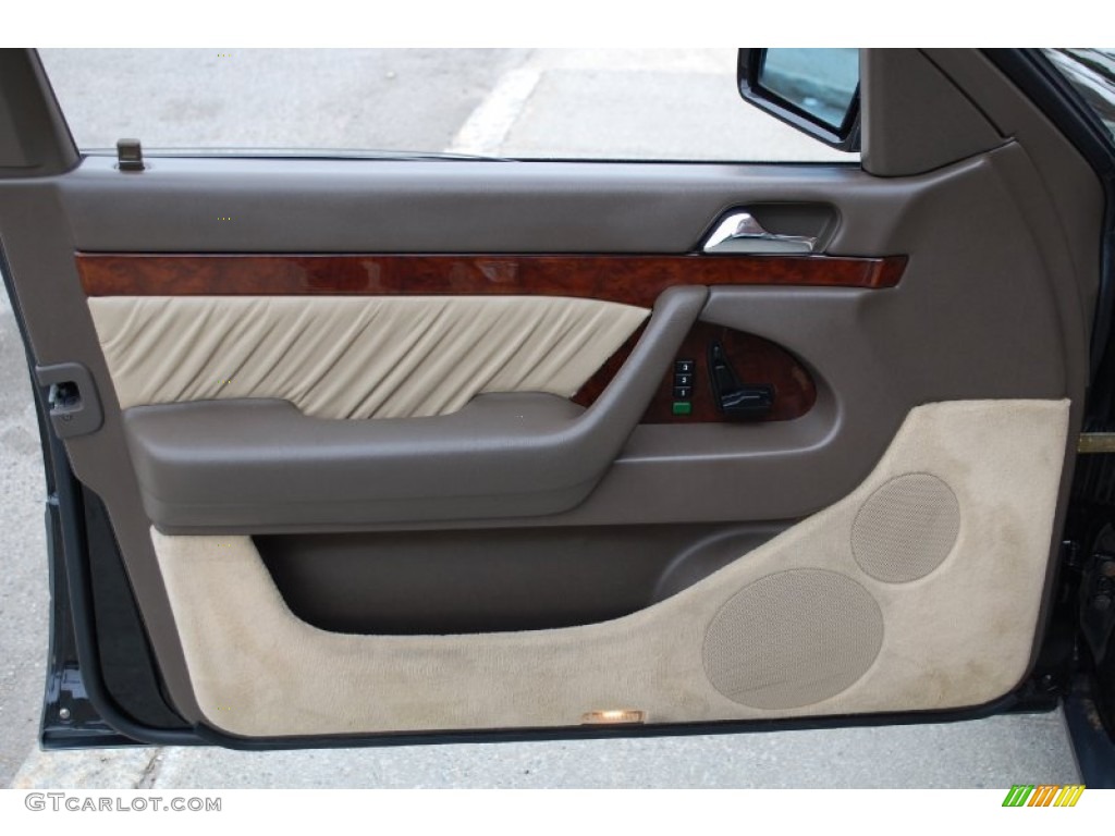 1996 Mercedes-Benz S 500 Sedan Parchment Door Panel Photo #92662506