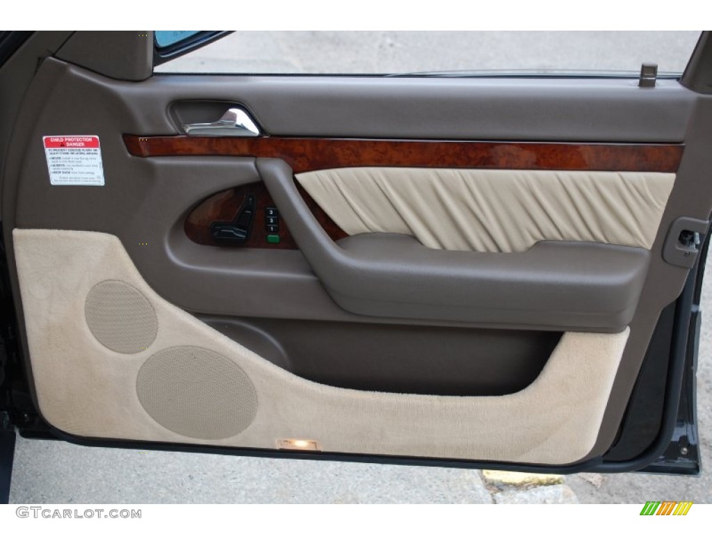 1996 Mercedes-Benz S 500 Sedan Door Panel Photos