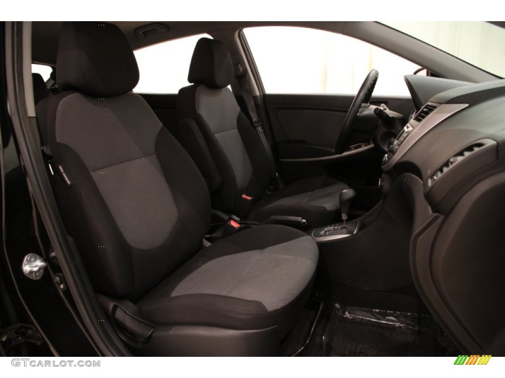 2012 Accent GS 5 Door - Ultra Black / Black photo #10