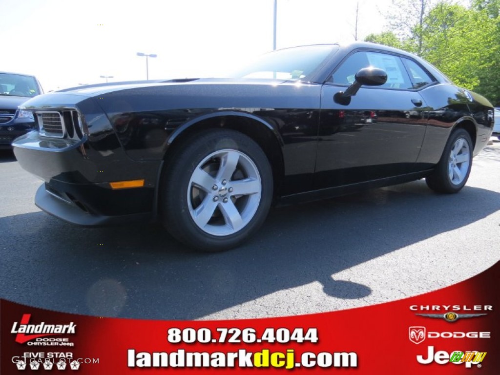 2014 Challenger SXT - Black / Dark Slate Gray photo #1