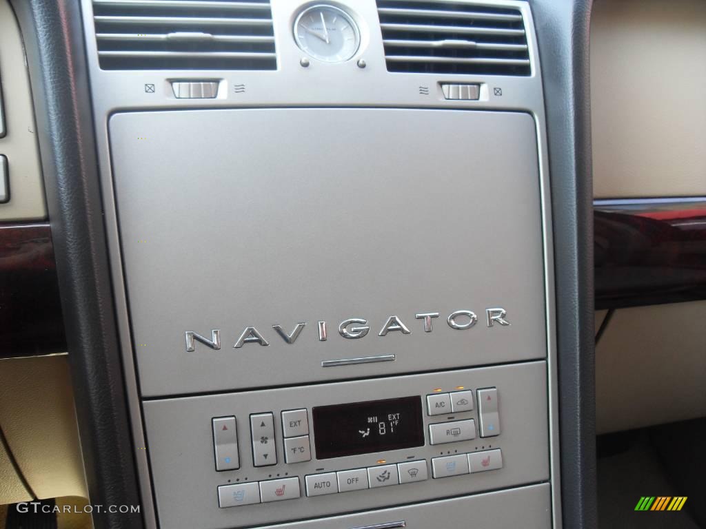 2006 Navigator Ultimate - Black / Camel photo #23