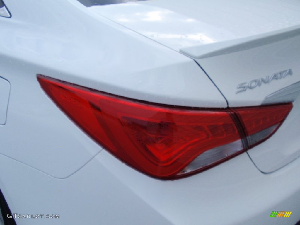 2014 Sonata Limited - Pearl White / Black photo #13