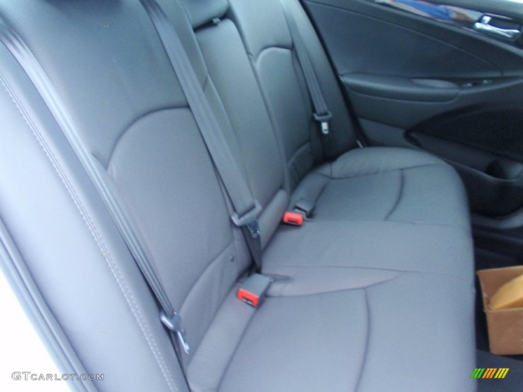 2014 Sonata Limited - Pearl White / Black photo #21