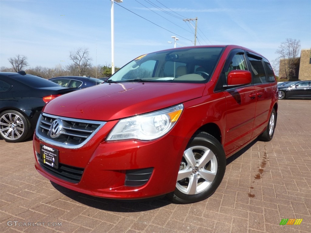 2010 Routan SEL - Pomegranate Red Metallic / Ceylon Beige photo #1