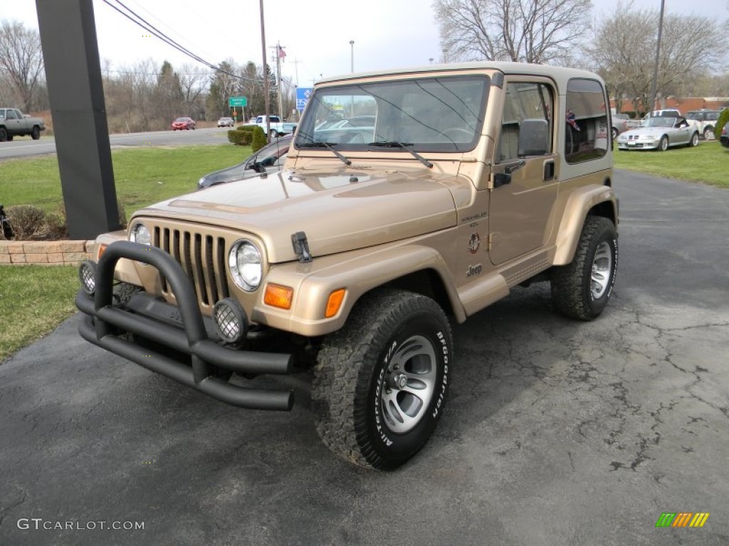 1999 Wrangler Sahara 4x4 - Desert Sand Pearlcoat / Camel/Dark Green photo #2