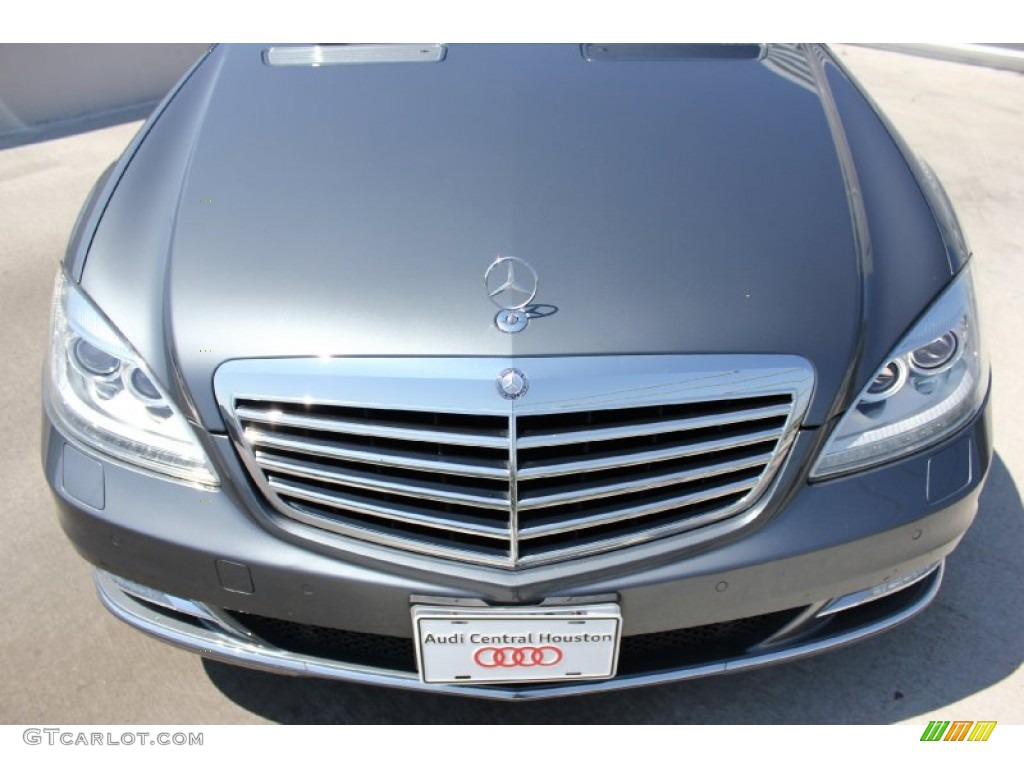 2010 S 550 4Matic Sedan - Flint Grey Metallic / Grey/Dark Grey photo #2