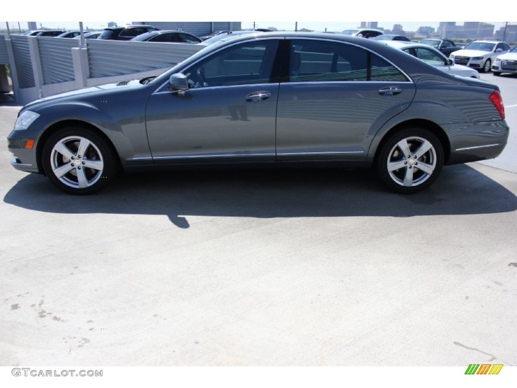 2010 S 550 4Matic Sedan - Flint Grey Metallic / Grey/Dark Grey photo #5