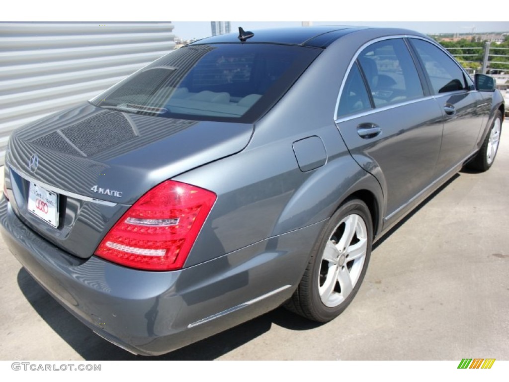 2010 S 550 4Matic Sedan - Flint Grey Metallic / Grey/Dark Grey photo #8