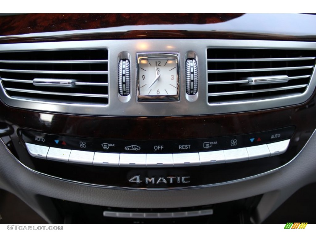 2010 S 550 4Matic Sedan - Flint Grey Metallic / Grey/Dark Grey photo #17