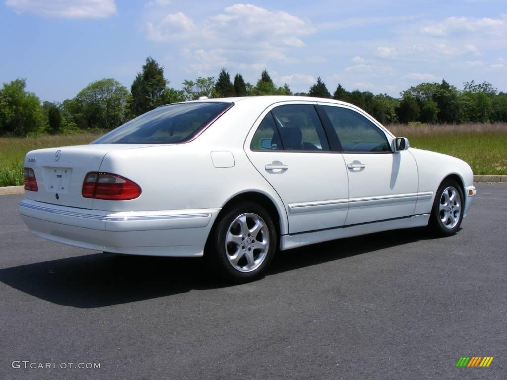 2002 E 320 Sedan - Alabaster White / Charcoal photo #3