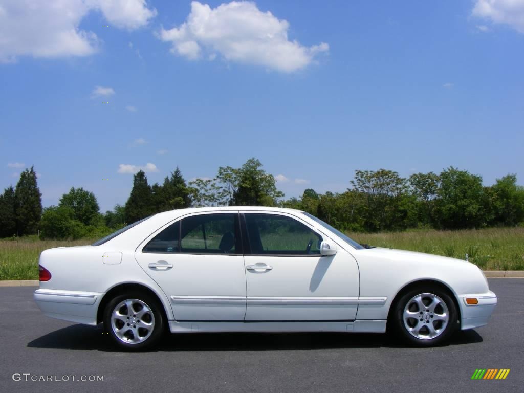 2002 E 320 Sedan - Alabaster White / Charcoal photo #19