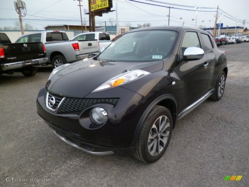 2014 Juke SV AWD - Bordeaux Black / Black photo #3