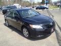 Black - Camry LE Photo No. 5