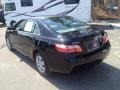 Black - Camry LE Photo No. 16