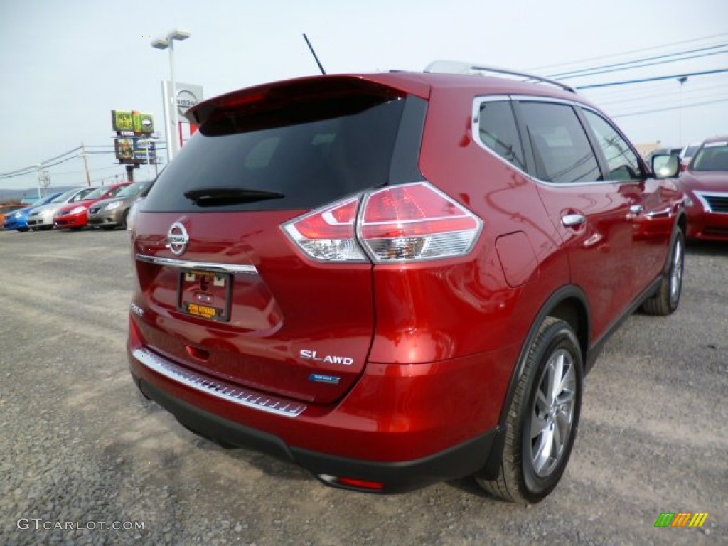 2014 Rogue SL AWD - Cayenne Red / Charcoal photo #6