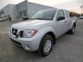 2014 Brilliant Silver Nissan Frontier SV King Cab 4x4  photo #3