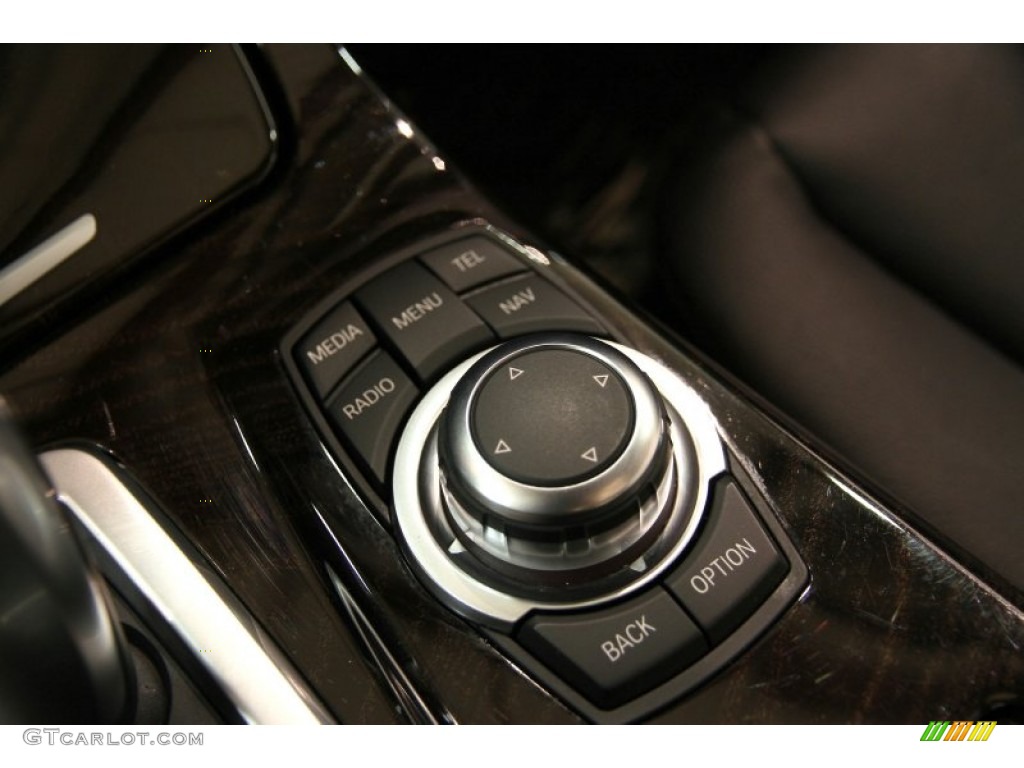 2013 5 Series 528i xDrive Sedan - Black Sapphire Metallic / Black photo #26