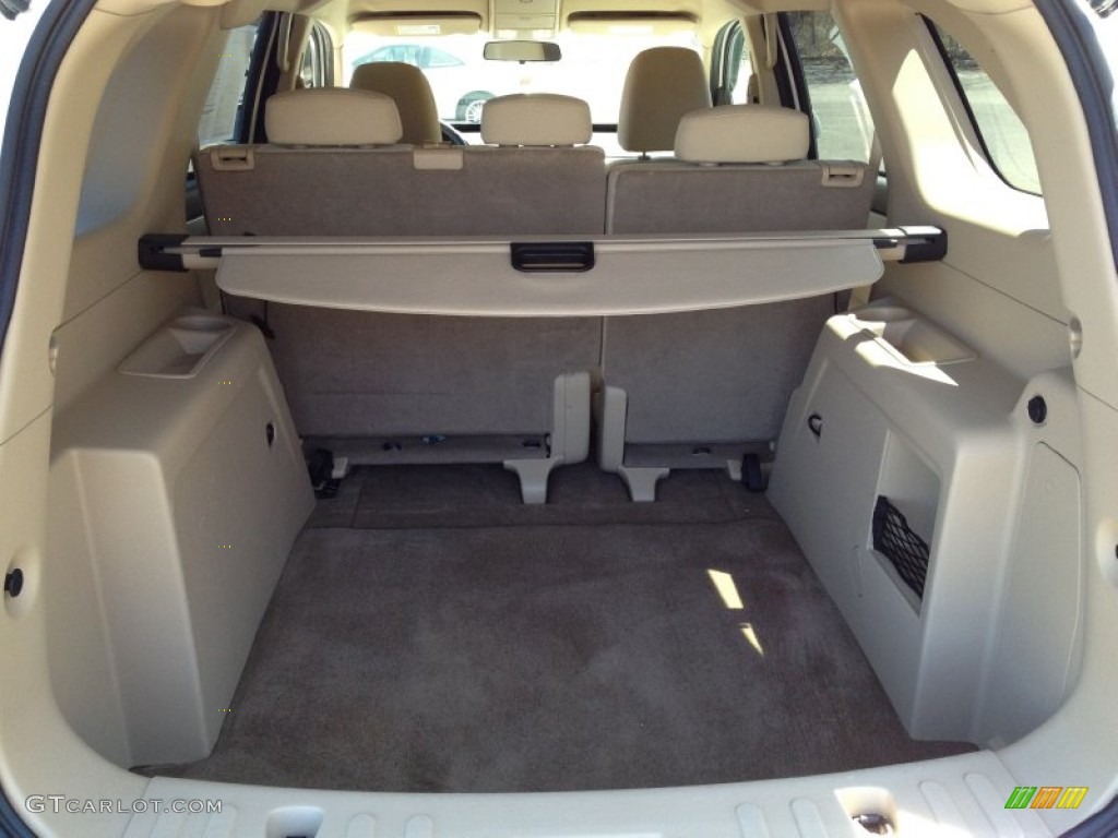 2007 XL7 AWD - Pearl White / Beige photo #16